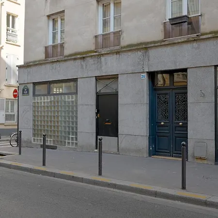 Atypical & Spacious Close To Beautiful Park Morceau Apartment *